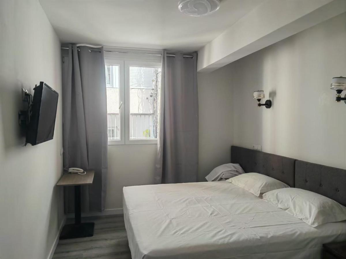 Hostal Golden 21*** Madrid Extérieur photo